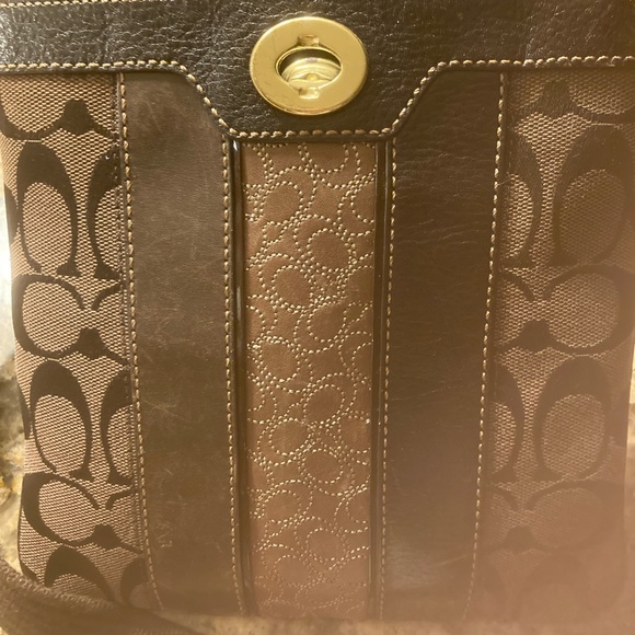 Crossbody/ messenger bag - Picture 11 of 15
